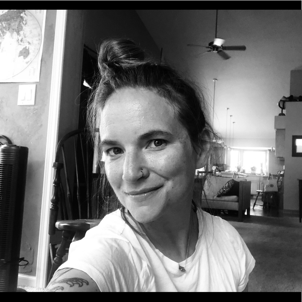 Meet your Posher, Valerie